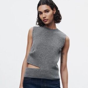 NWOT Zara Wool Cashmere Blend Knit Sweater Vest with Cut Out Hem - Large